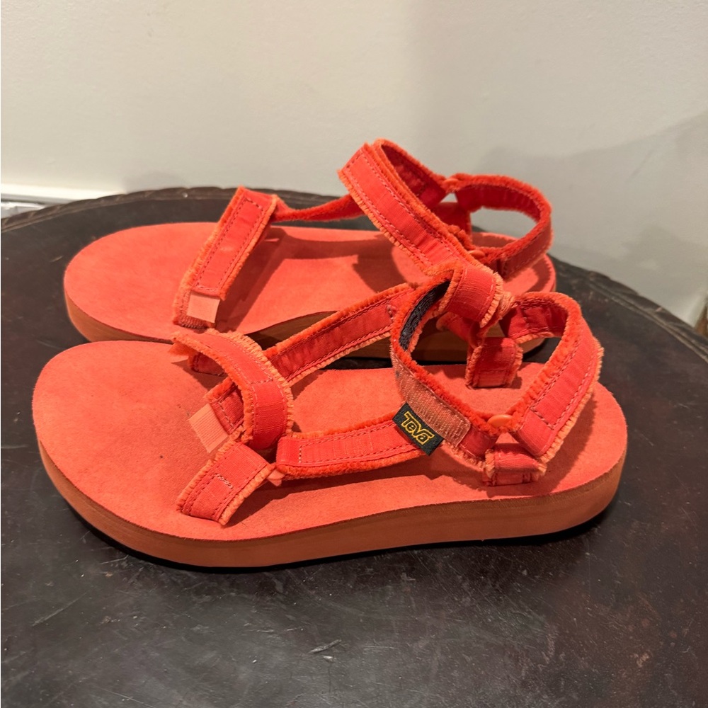 Teva Vibrant Coral Sandals size 9 - Picture 4 of 4